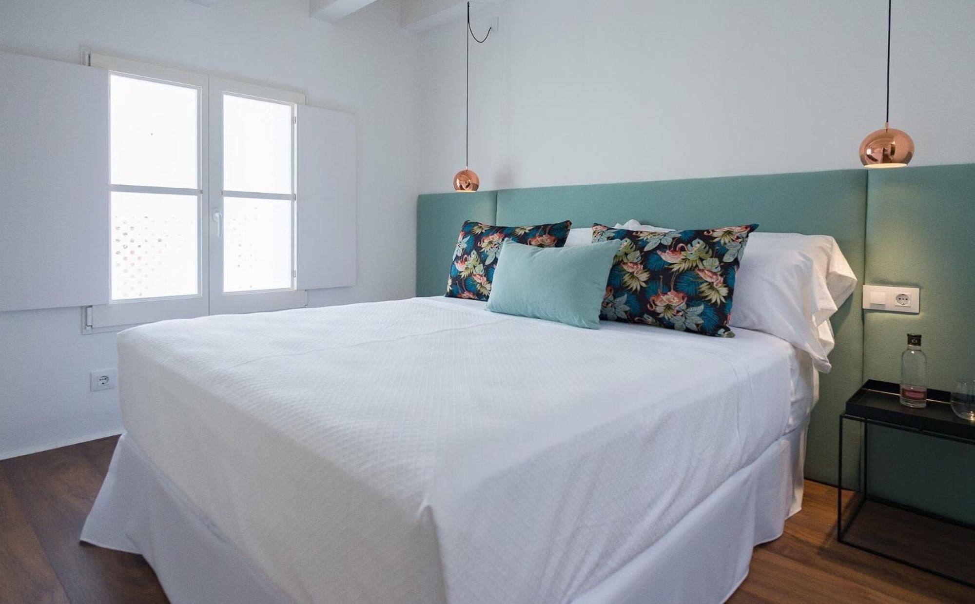 Divina Suites Hotel Boutique - Adults Only Сьюдадела Экстерьер фото
